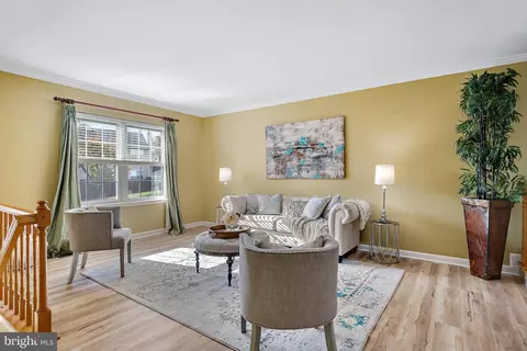 Living - 10906 Henlopen Ct, Silver Spring, MD 20902 photo 2 of 8