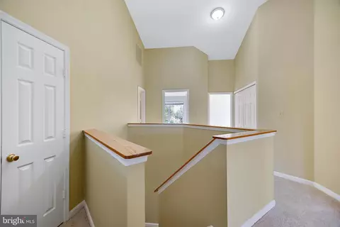 Entry Way - 10906 Henlopen Ct, Silver Spring, MD 20902 photo 6 of 8