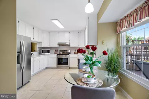 Kitchen - 10906 Henlopen Ct, Silver Spring, MD 20902 photo 2 of 10
