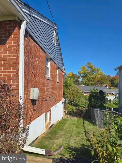 Exterior - 3809 Greenly St, Silver Spring, MD 20906 photo 7 of 19