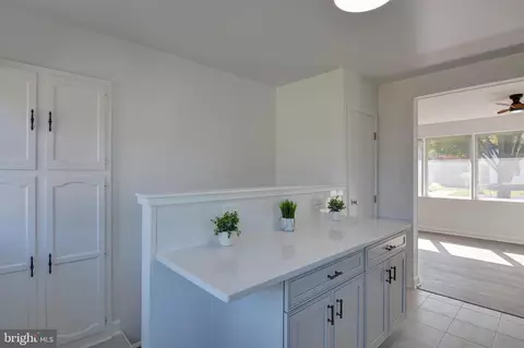 Entry Way - 3809 Greenly St, Silver Spring, MD 20906 photo 4 of 9