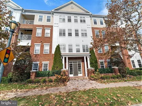 315 King Farm Blvd #303, Rockville, MD 20850