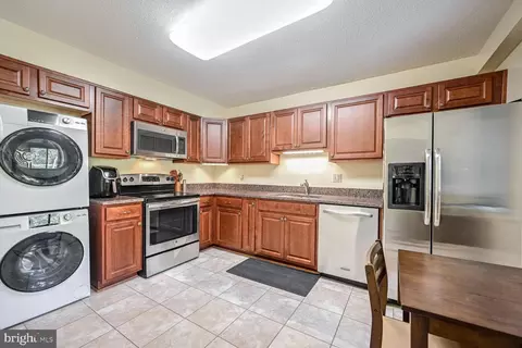 15100 Interlachen Dr #4-112, Silver Spring, MD 20906 photo 3