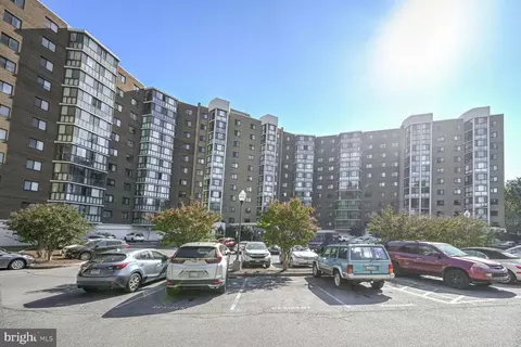 15100 Interlachen Dr #4-112, Silver Spring, MD 20906