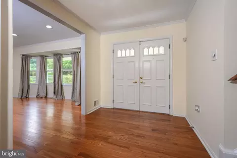 Entry Way - 1405 Longhill Dr, Potomac, MD 20854 photo 2 of 2