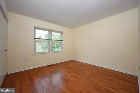 Bedroom - 1405 Longhill Dr, Potomac, MD 20854 photo 2 of 5