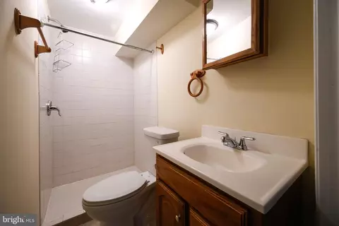 Bath - 1405 Longhill Dr, Potomac, MD 20854 photo 3 of 3