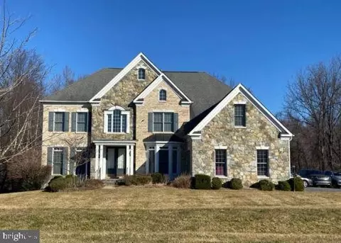 7021 Cypress Hill Dr, Gaithersburg, MD 20879