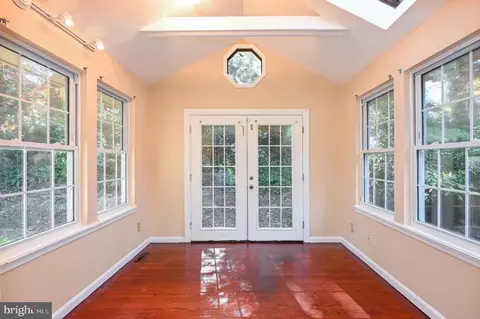 Entry Way - 1011 Rosemere Ave, Silver Spring, MD 20904 photo 1 of 4