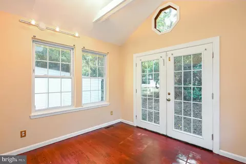 Entry Way - 1011 Rosemere Ave, Silver Spring, MD 20904 photo 2 of 4