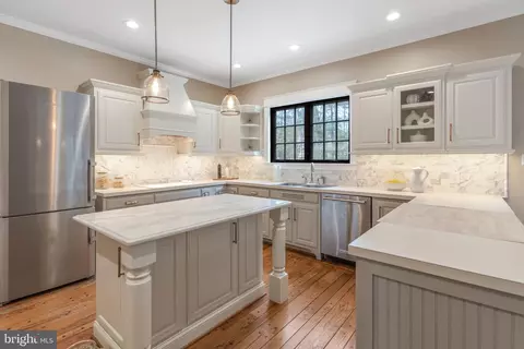 Kitchen - Undisclosed, Potomac, MD 20854 photo 1 of 9