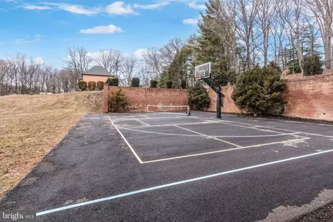 Exterior - Undisclosed, Potomac, MD 20854 photo 6 of 10