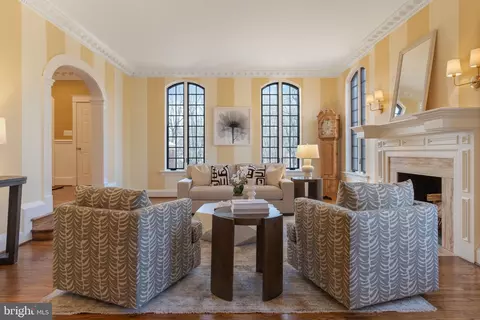 Living - Undisclosed, Potomac, MD 20854 photo 2 of 10