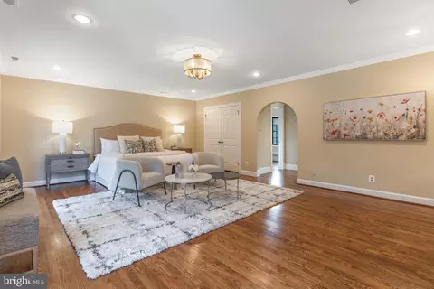 Bedroom - Undisclosed, Potomac, MD 20854 photo 2 of 8