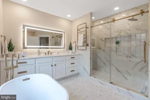 Bath - Undisclosed, Potomac, MD 20854 photo 2 of 9