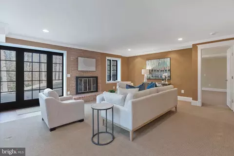Living - Undisclosed, Potomac, MD 20854 photo 10 of 10
