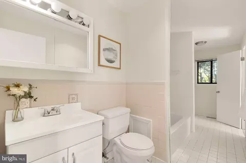 110 Ritchie Ave, Silver Spring, MD 20910 photo 14