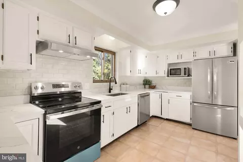 110 Ritchie Ave, Silver Spring, MD 20910 photo 9