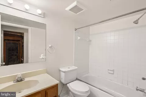 3701 Dunsinane Dr #3701-5, Silver Spring, MD 20906 photo 52