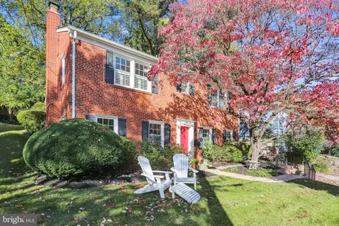 9108 Bulls Run Pkwy, Bethesda, MD 20817