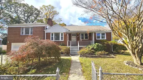 10708 Maybrook Pl, Kensington, MD 20895