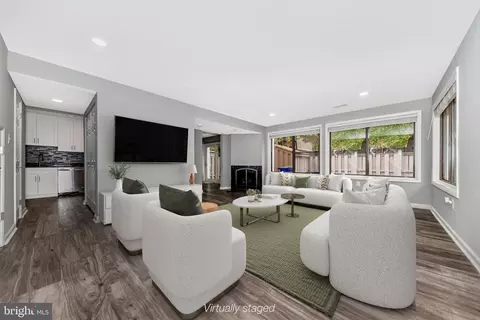 18856 Poppy Seed Ln, Germantown, MD 20874