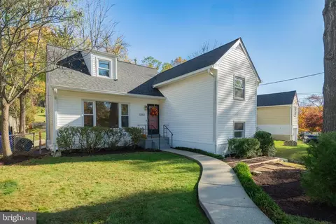 13311 Grenoble Dr, Rockville, MD 20853