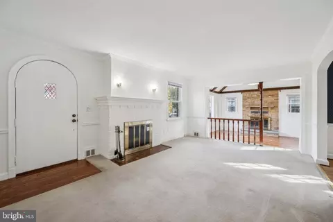 9508 Riley Rd, Silver Spring, MD 20910 photo 5