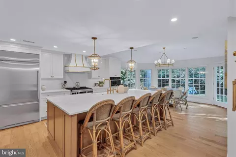 11027 Earlsgate Ln, Rockville, MD 20852
