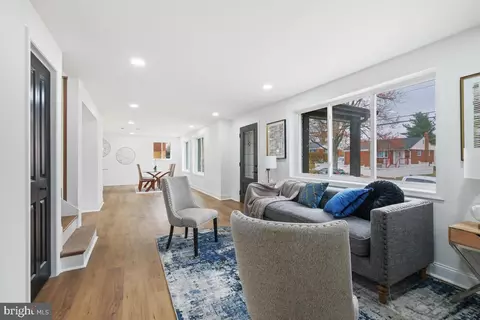 Entry Way - 2900 Harris Ave, Silver Spring, MD 20902 photo 5 of 9