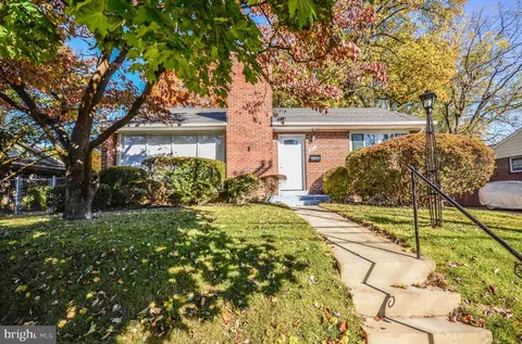 Exterior - 4007 Havard St, Silver Spring, MD 20906 photo 6 of 8