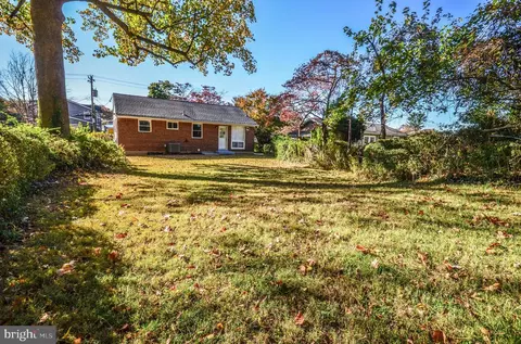 Exterior - 4007 Havard St, Silver Spring, MD 20906 photo 4 of 8