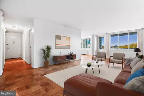 10500 Rockville Pike #1001, Rockville, MD 20852