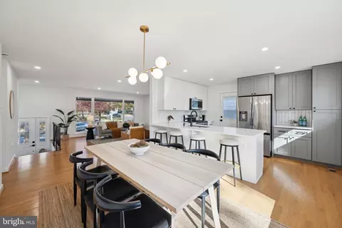 Dining - 3318 Estelle Ter, Silver Spring, MD 20906 photo 3 of 3