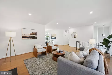 Living - 3318 Estelle Ter, Silver Spring, MD 20906 photo 3 of 4