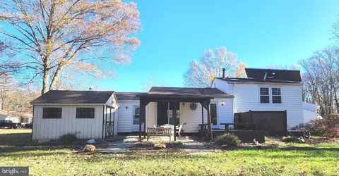 Exterior - 1300 Wembrough Ct, Silver Spring, MD 20905 photo 3 of 12