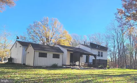 Exterior - 1300 Wembrough Ct, Silver Spring, MD 20905 photo 7 of 12