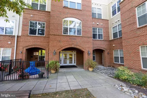 14301 Kings Crossing Blvd #108, Boyds, MD 20841