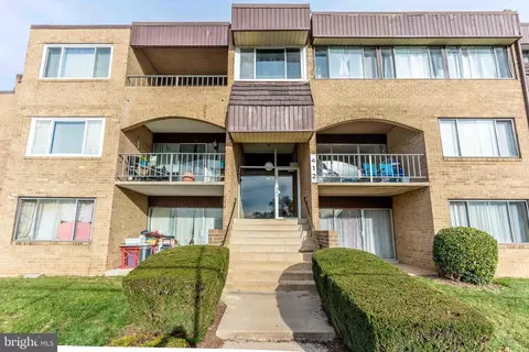 412 Girard St #103, Gaithersburg, MD 20877