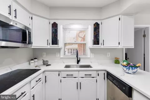 Kitchen - 225 Hermleigh Rd, Silver Spring, MD 20902 photo 2 of 2