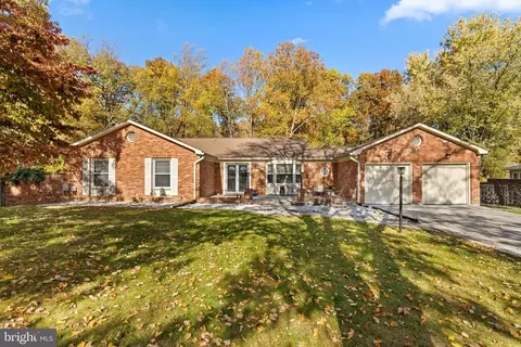 Exterior - 225 Hermleigh Rd, Silver Spring, MD 20902 photo 2 of 5
