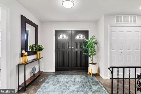 Entry Way - 225 Hermleigh Rd, Silver Spring, MD 20902 photo 1 of 2
