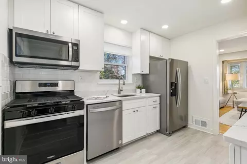 10306 Douglas Ave, Silver Spring, MD 20902 photo 8