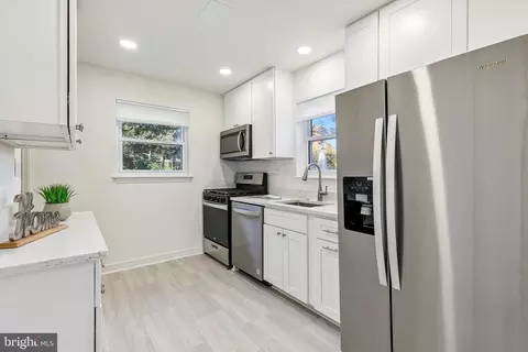 10306 Douglas Ave, Silver Spring, MD 20902 photo 6
