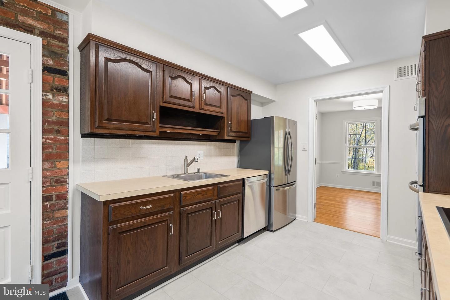 613 Whitingham Dr, Silver Spring, MD 20904 photo 12