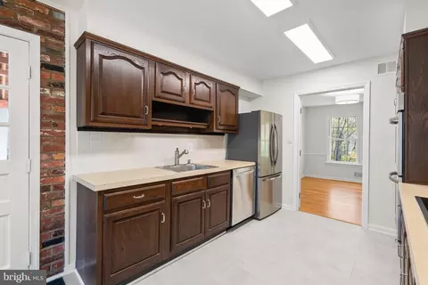613 Whitingham Dr, Silver Spring, MD 20904 photo 12
