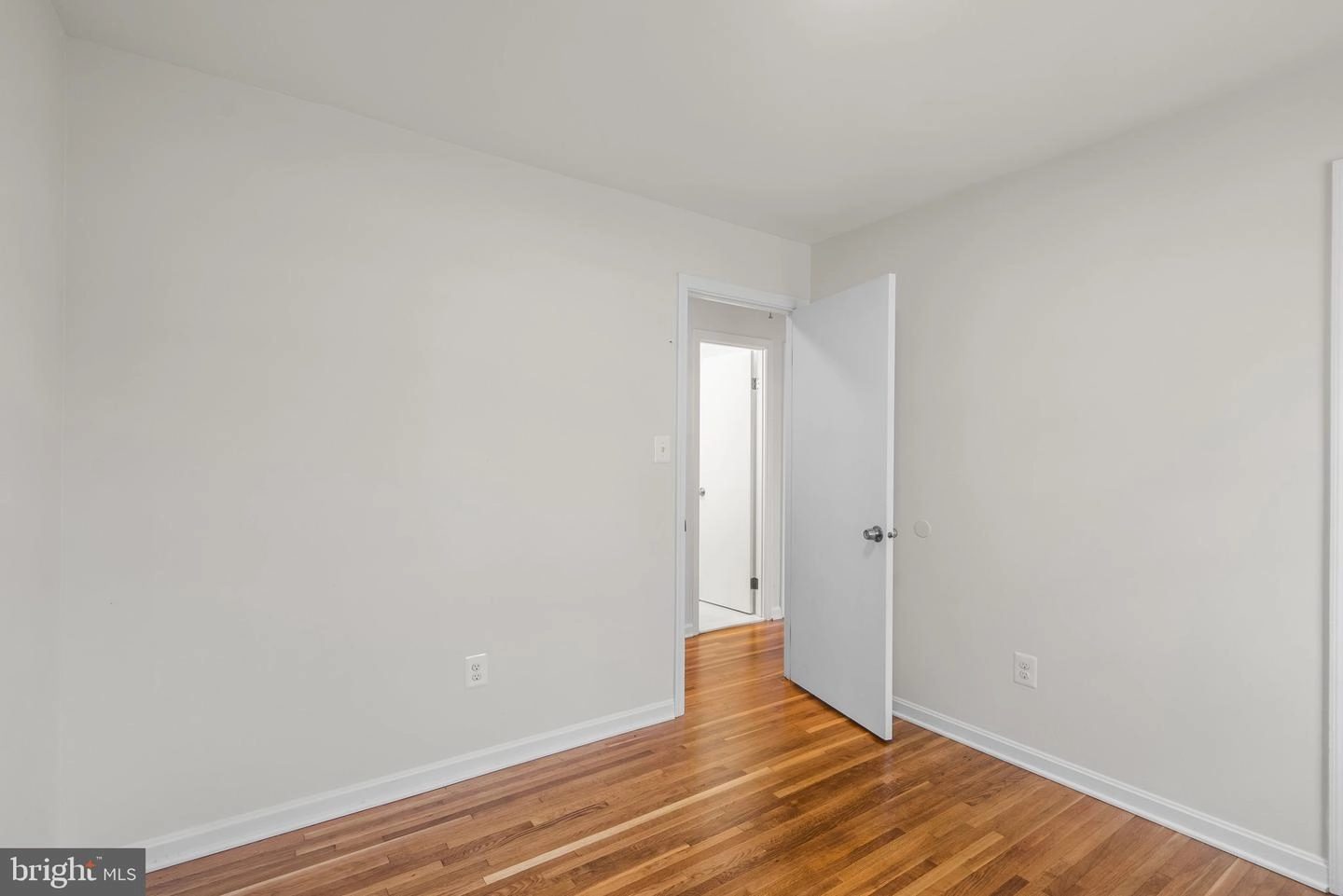 613 Whitingham Dr, Silver Spring, MD 20904 photo 37
