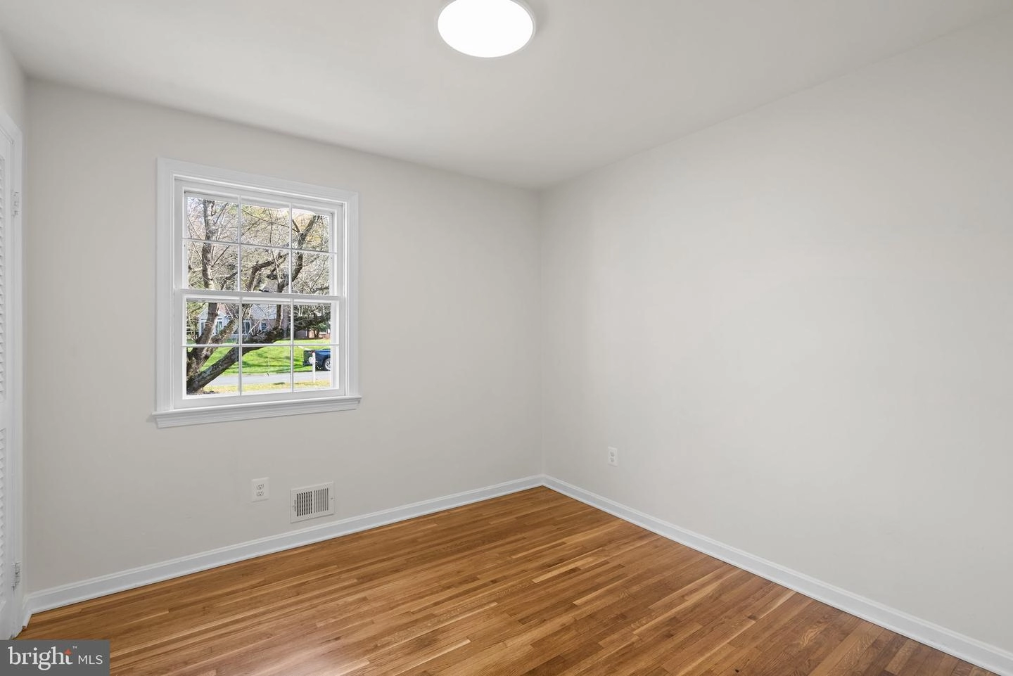613 Whitingham Dr, Silver Spring, MD 20904 photo 32