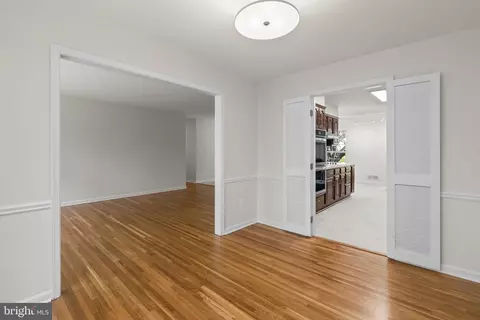 613 Whitingham Dr, Silver Spring, MD 20904 photo 17