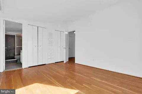 Bedroom - 500 Sisson St, Silver Spring, MD 20902 photo 2 of 4
